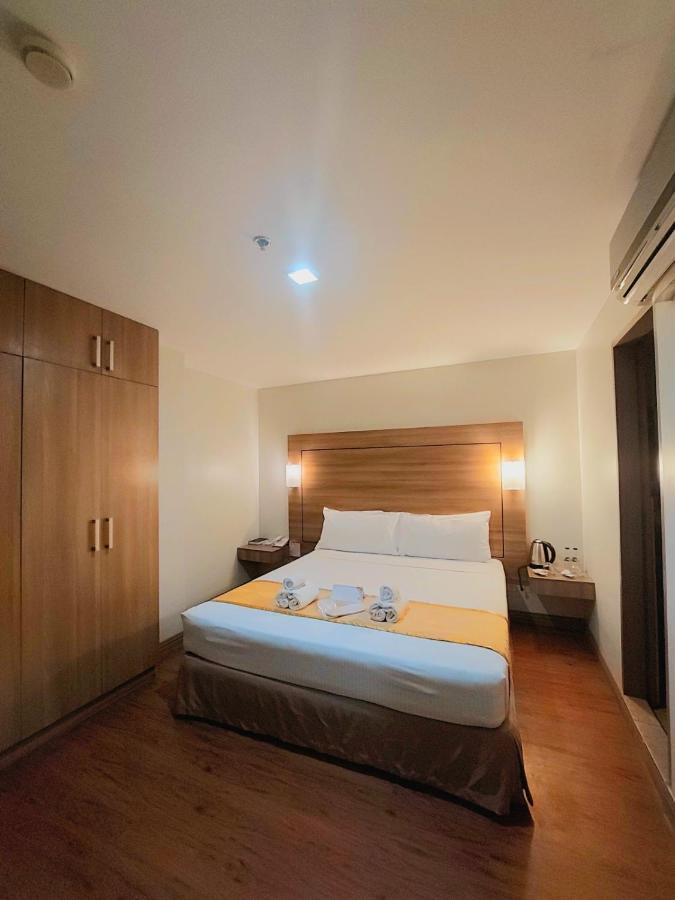 Tagaytay Hotel Sixb Tagaytay City Esterno foto