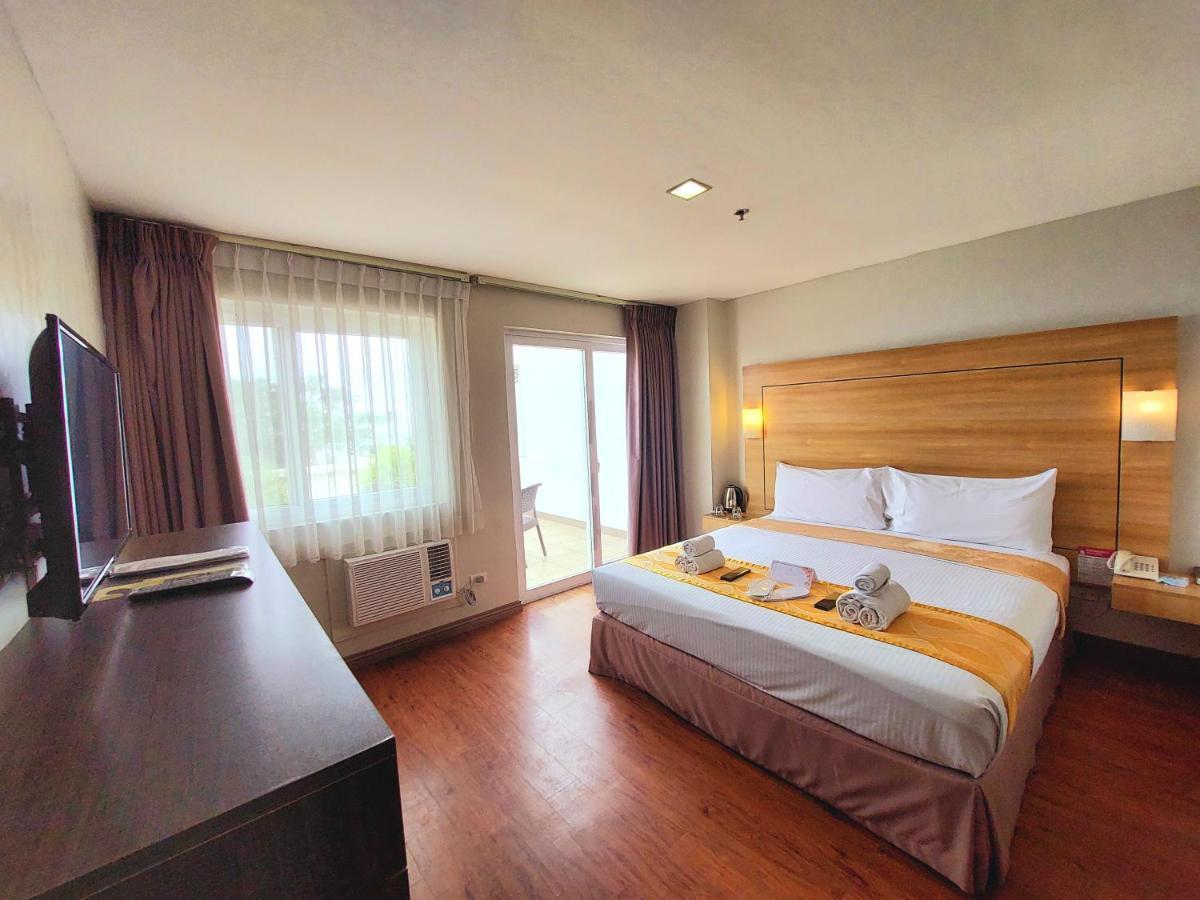 Tagaytay Hotel Sixb Tagaytay City Esterno foto