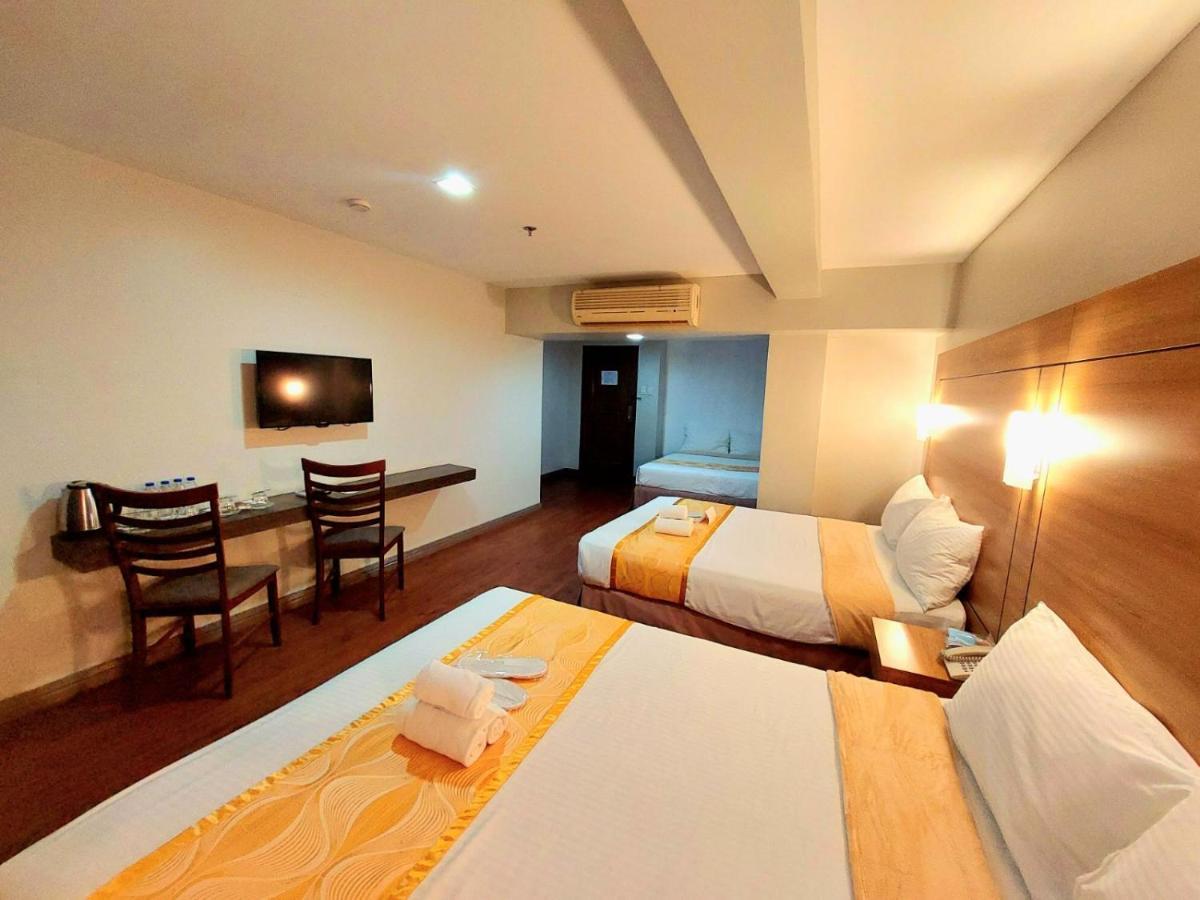 Tagaytay Hotel Sixb Tagaytay City Esterno foto