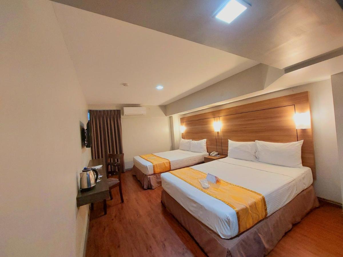 Tagaytay Hotel Sixb Tagaytay City Esterno foto